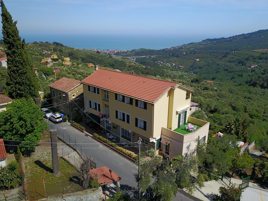 Residence Elvira Diano Marina Buitenkant foto